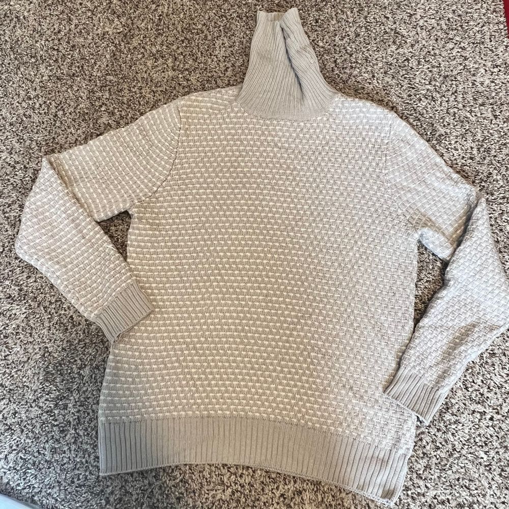 Magaschoni Light Gray Turtleneck Sweater Textured Knit Pullover Size M